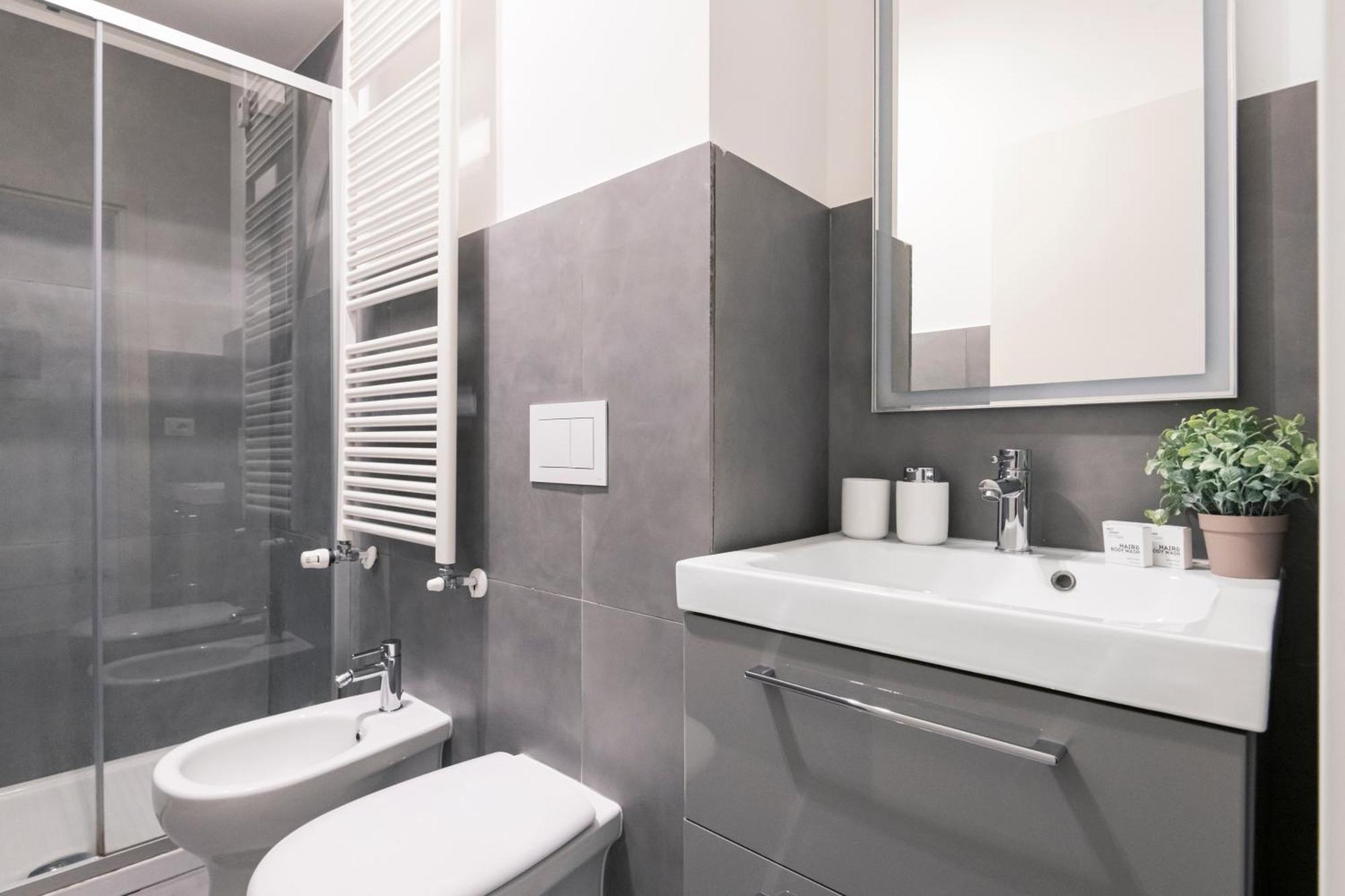 Beautiful Flat Fully Furnished In P.Ta Romana Milan Luaran gambar